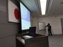 ホテルに迎えに来てもらい、佐賀県庁の研修会で講演。
