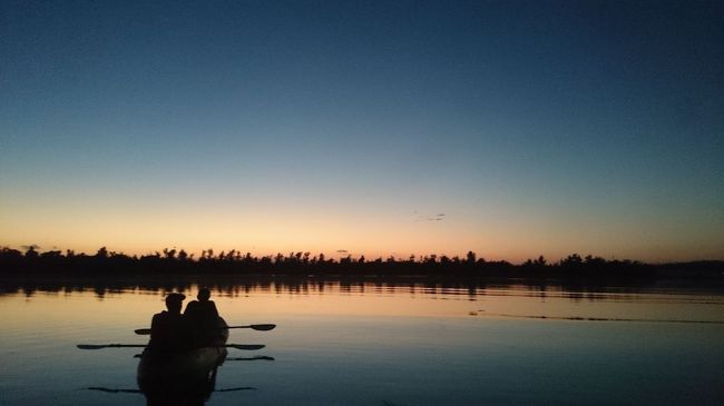 夕陽が沈んだ後は幻想的な雰囲気になりました。ずっとカヤックの上でボーとしてました☆