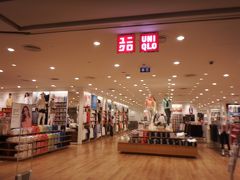 １４：１３

ユニクロで普段着を購入、日本より高い