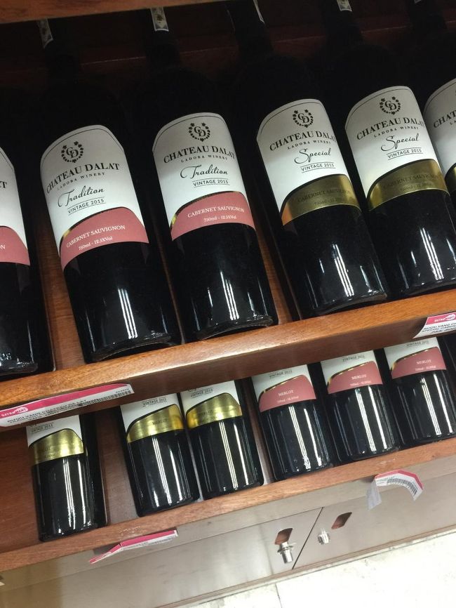 地元のダラットワイン。