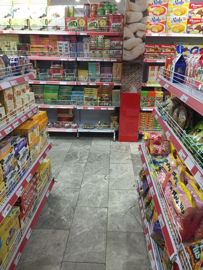 空いてて見やすい。