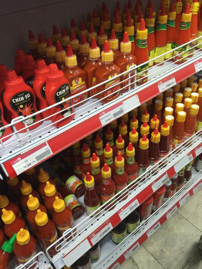 チリソースずらり。