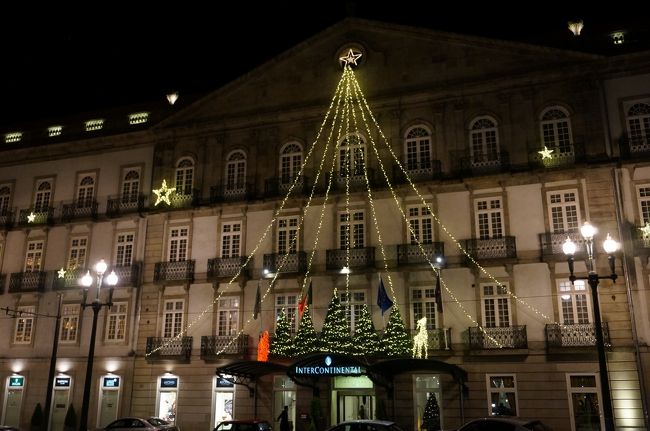 ホテルもクリスマスバージョン。