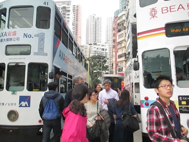 トラムに乗って、跑馬地（ハッピーバレー）まできました。