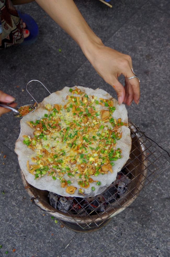 七輪の上に乗せて焼くだけ。