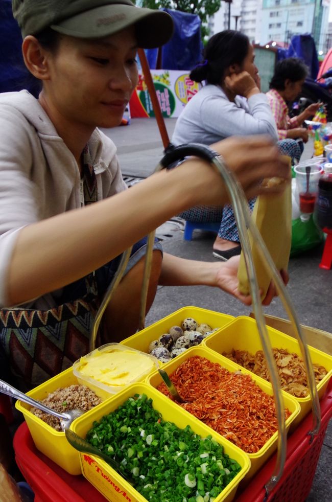 美味しかった。ご馳走さまでした♪実はもう一度別の日に探しにいったけど、居なかった。彼女もお正月休みかな。