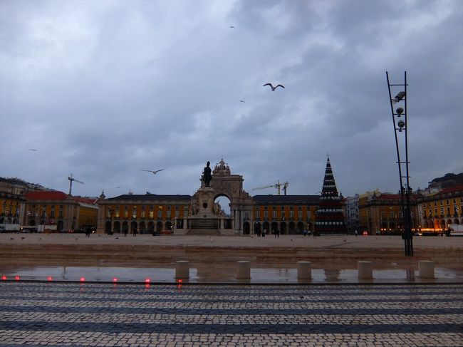 コメルシオ広場。