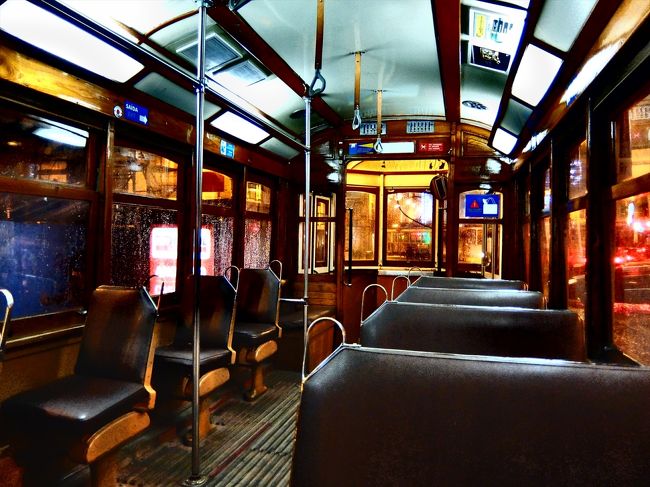 トラム内部。<br />これでだいたい旅は終わり。