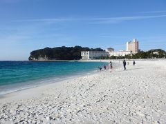 続いて、白良浜です。
その名のとおり、白い砂浜が特徴的です。