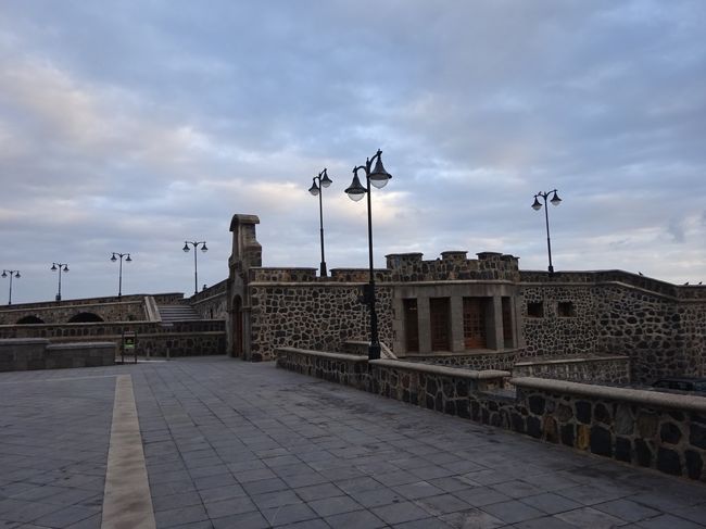 西側にあるので、綺麗な夕日を見ることができそうな場所でした。<br />夕方はきっと沢山の人達で賑わうのでしょう。