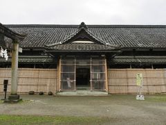 明治22年に建てられた裁判所の建物は移築され、民俗資料館として利用されています(入場料200円)。