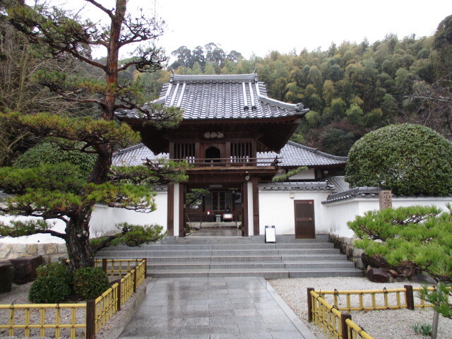 安芸廿日市 下剋上にて主君大内義隆を自害に追込み厳島合戦では毛利元就の奇襲攻撃に敗死した周防の武将陶晴賢を供養する古刹『洞雲寺』散歩