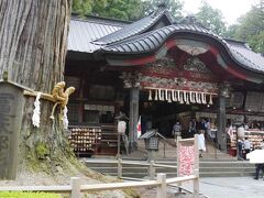 こちらが拝殿。
１９００年の由緒があるようだ。富士山は古来より信仰の対象とされてきた山。この神社は富士山の噴火を鎮めるために祀られたもの。