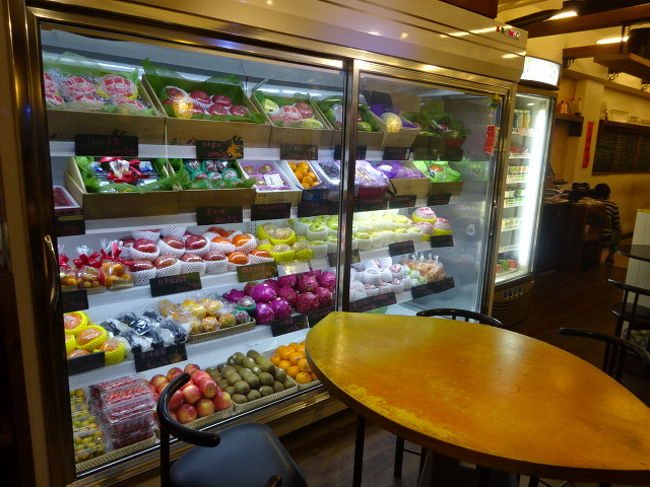 おいしそうな果物がいっぱい。