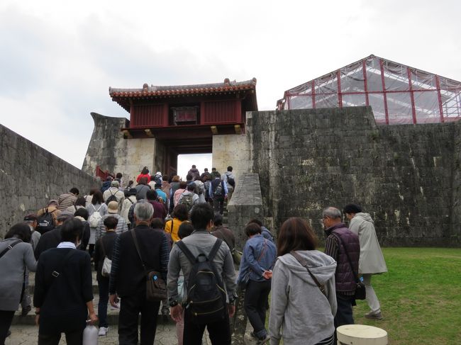 門が続きます。