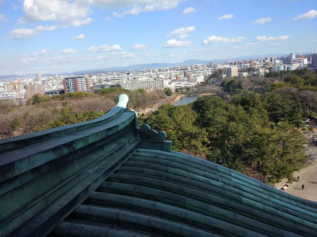 一応、一番上まで行ってみたものの…<br /><br />お城はそんなに興味なかったんだと、再認識しました（笑）<br /><br />正門そばのバス停から、「なごや観光ルートバスメーグル」に乗りました。<br />「バス・地下鉄全線一日乗車券」が使用できます。<br /><br />