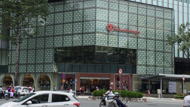 市内見学で、なんと、高島屋を発見。知らなかった？？