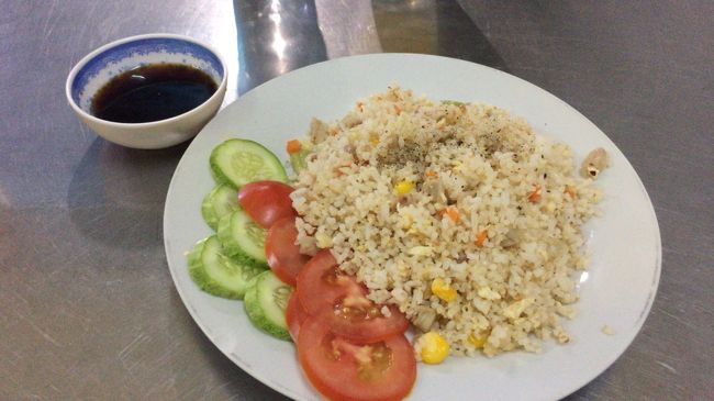 そんなことより、食事。やはり、私は屋台グルメでが大好きです。