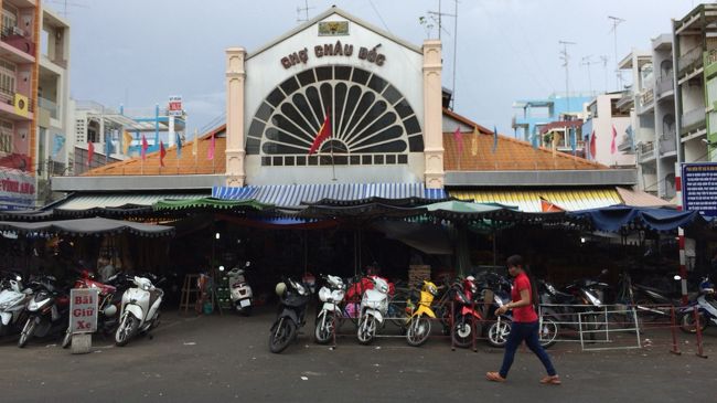 市内のランドマーク？。マーケットです。