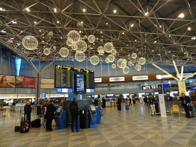 ヘルシンキの空港です。<br /><br />帰るのか…