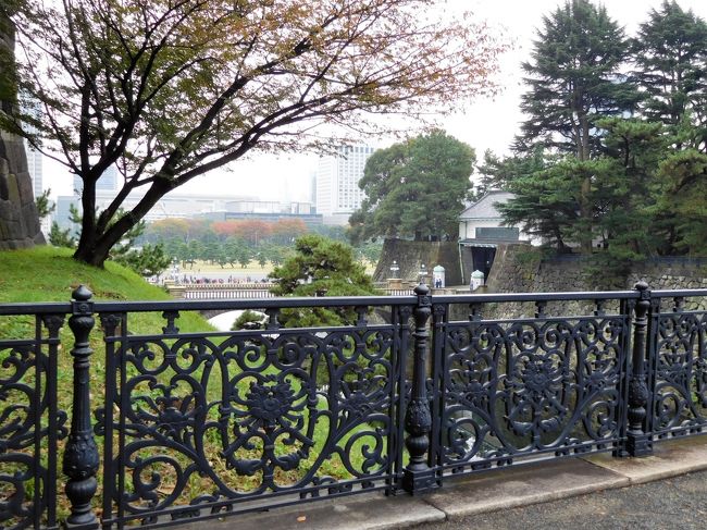 　これから橋の欄干には近寄れません。<br /><br />