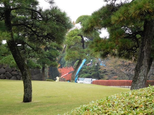 　あちらは工事中かな。