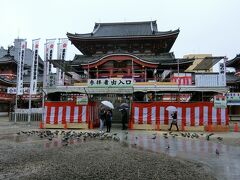 大須観音。まだ節分会の豆まき用の台が残っていた。