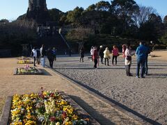 平和台公園着
ここも名所だよ
タダがら、アジア系ツアー客ばかり
太平洋がわずかに見えた