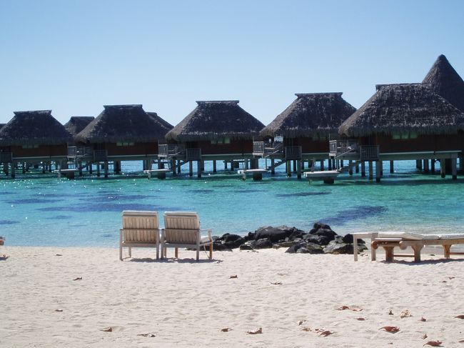 到着しました。憧れの水上コテージ。