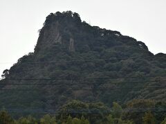 まずは武雄市内にある武雄神社へ。
御船山のすぐそばです。
