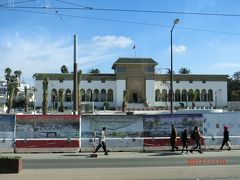 カサブランカに着いて、
ムハンマド5世広場
Place Mohammed V
とハッサン２世モスクの 2 カ所を1時間で観光しました。