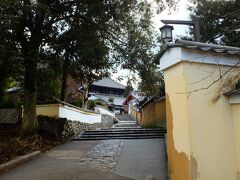 二月堂へ向かって。