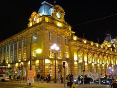 サン・ベント駅。
夜もきれい。
サン・ベント駅前からバスでホテルに戻ります。