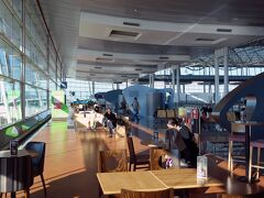 ポルト空港に到着。
とてもきれいな空港です。