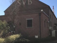 ＳＶＢ
煉瓦造りの洒落た建物。