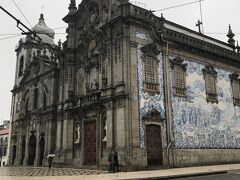 タイルの教会。