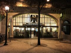 お散歩がてらマックへ。

お洒落なマック！