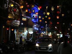 お腹イッパイなので、旧市街を見ながら、戻ります