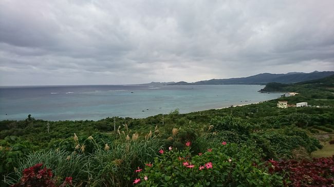 展望台からはキレイな海が望めます( 〃▽〃)<br /><br />この展望台からは、朝日夕陽のどちらも見ることができるそうですよ～