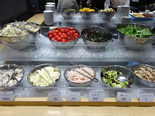 サラダコーナー。