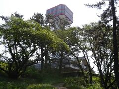さて、続いて近くにある東尋坊タワーに。
２０世紀の雰囲気を残す貴重な施設だと感じる展望台からの眺めは。