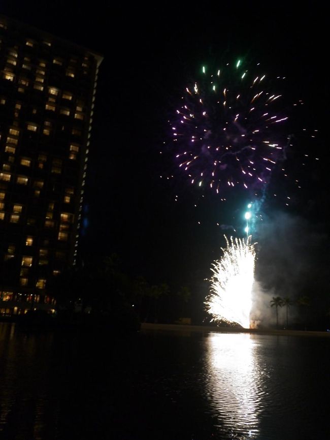 先に帰っていたパパは優雅にラナイでビール飲んでたそうです<br /><br /><br />花火も行かなくていいって(;^ω^)<br /><br /><br />