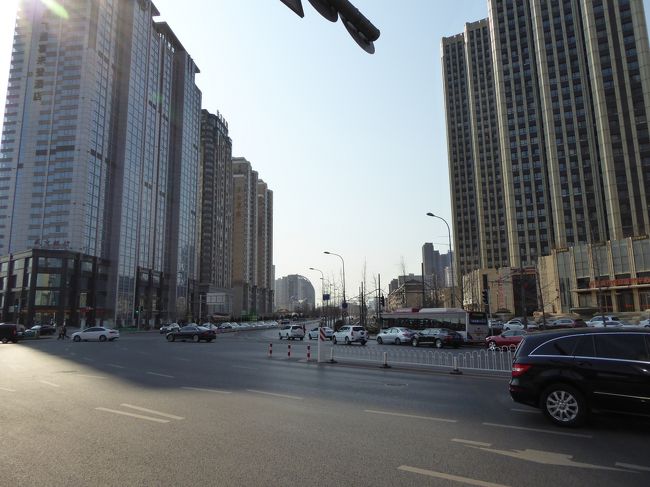 13:27 星海広場入り口<br />いままでタクシーでしか通ったことがないので、せっかくなので星海広場へ行ってみます。