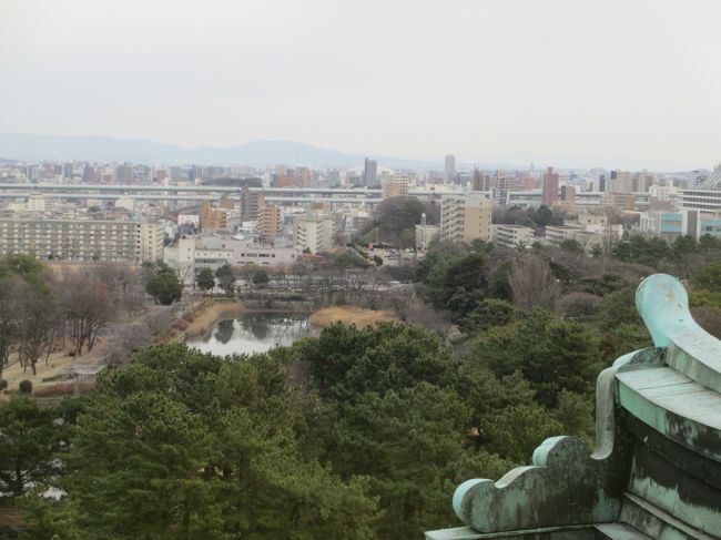 天守閣へはエレベーターで6階まで登れます<br />展望室からの眺め