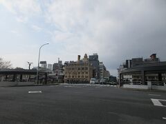 この日は ホテルから歩いて散歩がてらに祇園界隈まで
『四条大橋』