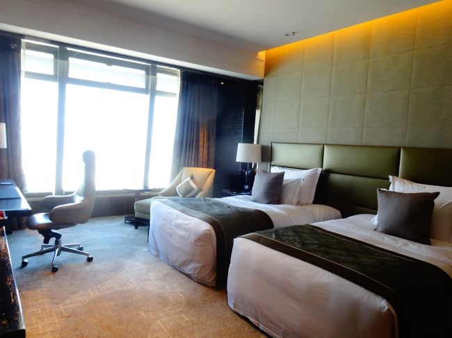 お部屋は50平米と広々