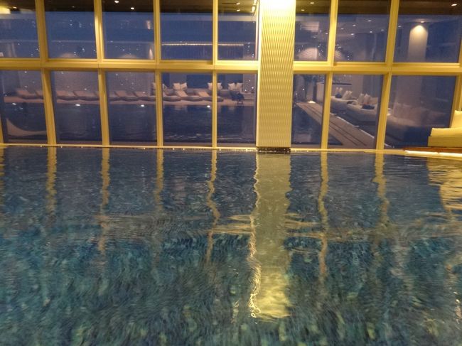 まだ真っ暗7事前が日の出だそうです。まだかな