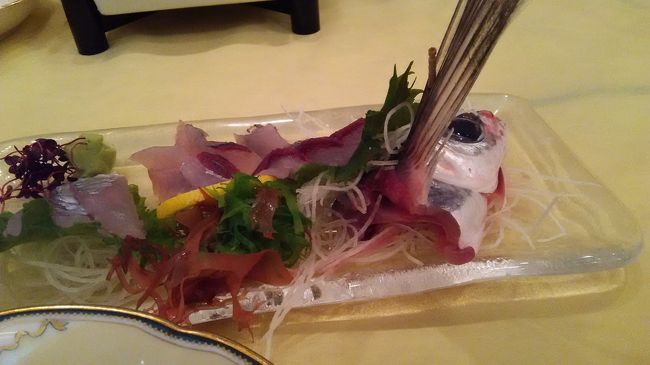 トビウオ（あご）の造り。