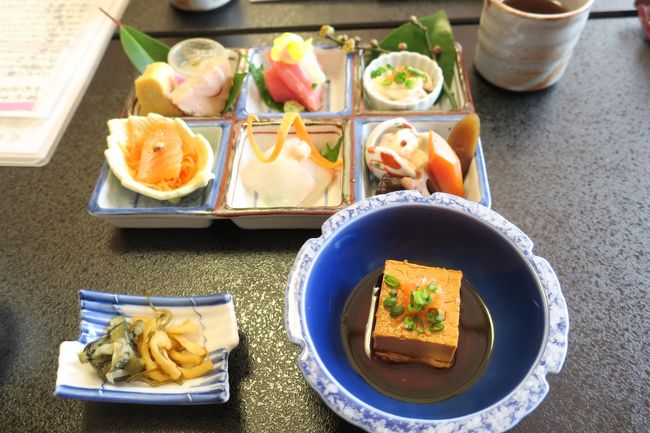 実家近くの　久<br /><br />本来は予約制らしいのですが突然の訪問<br />会席ランチ　２３００円<br /><br />