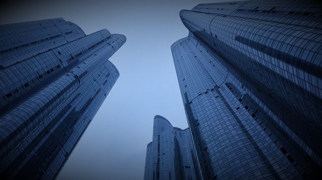 海雲台の高層ビルです。<br />ちょっとカラーを変化させて遊んでみました。